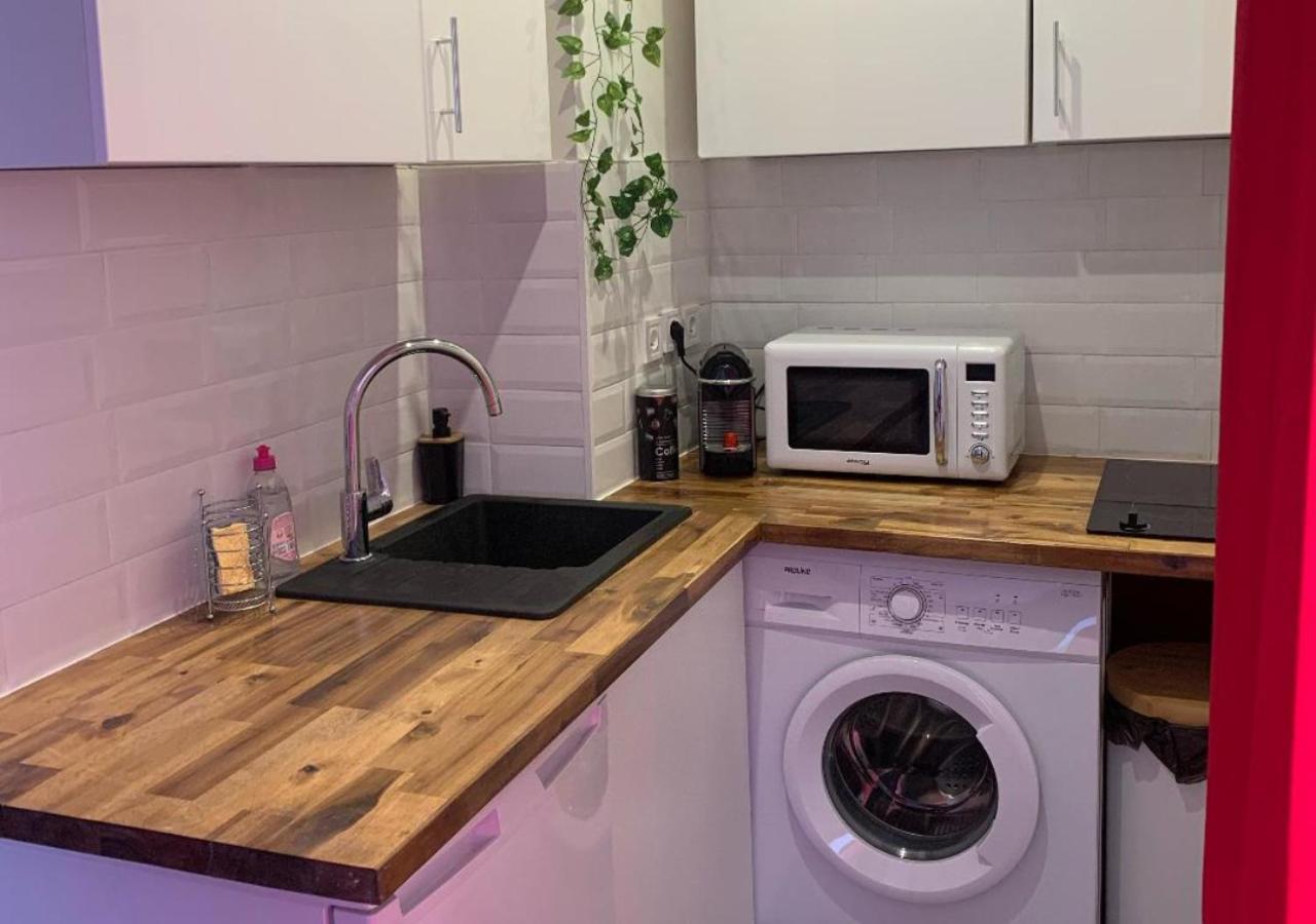 Amour Azur Appartement Pour 2 Avec Jacuzzi Et Terrasse A 2 Minutes De La Mer Vallauris Exteriér fotografie